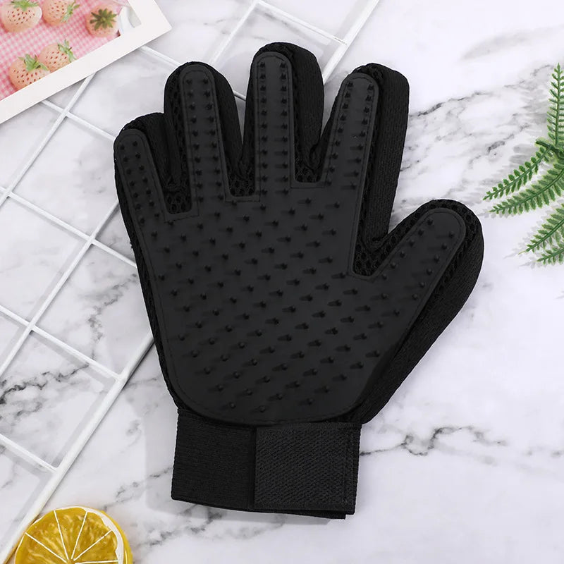 Pet Grooming Glove – Gentle Deshedding Brush for Cats & Dogs, Hair Remover, Massaging Bath Glove